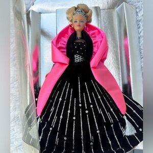 Mattel Happy Holiday Special Edition Barbie Doll 1998